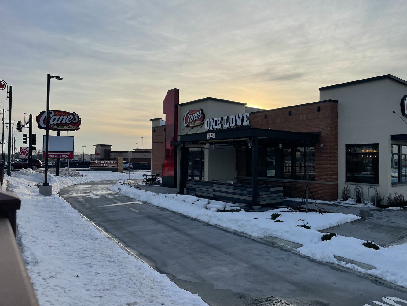 Raising Cane's Chicken Fingers: 3065 White Bear Ave N, Maplewood, MN 55109
